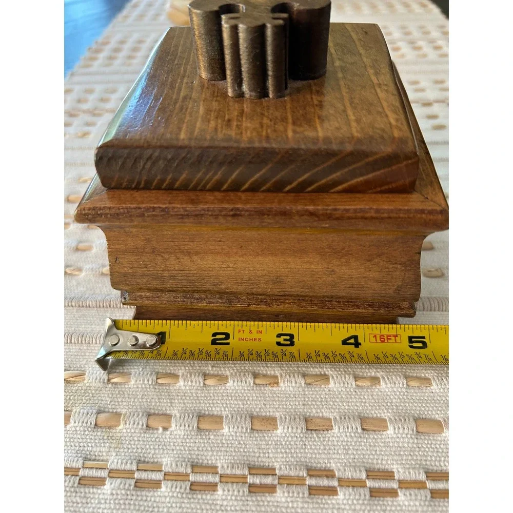 Vintage‎ wooden box